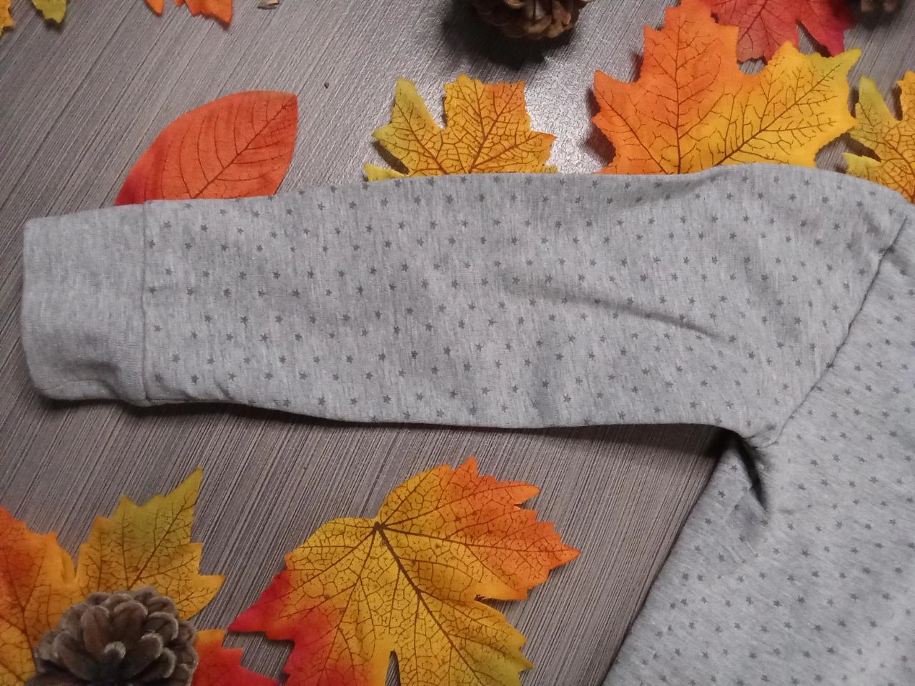 Bonita chaqueta gris con capucha Lili Rose 4 años – photo 9